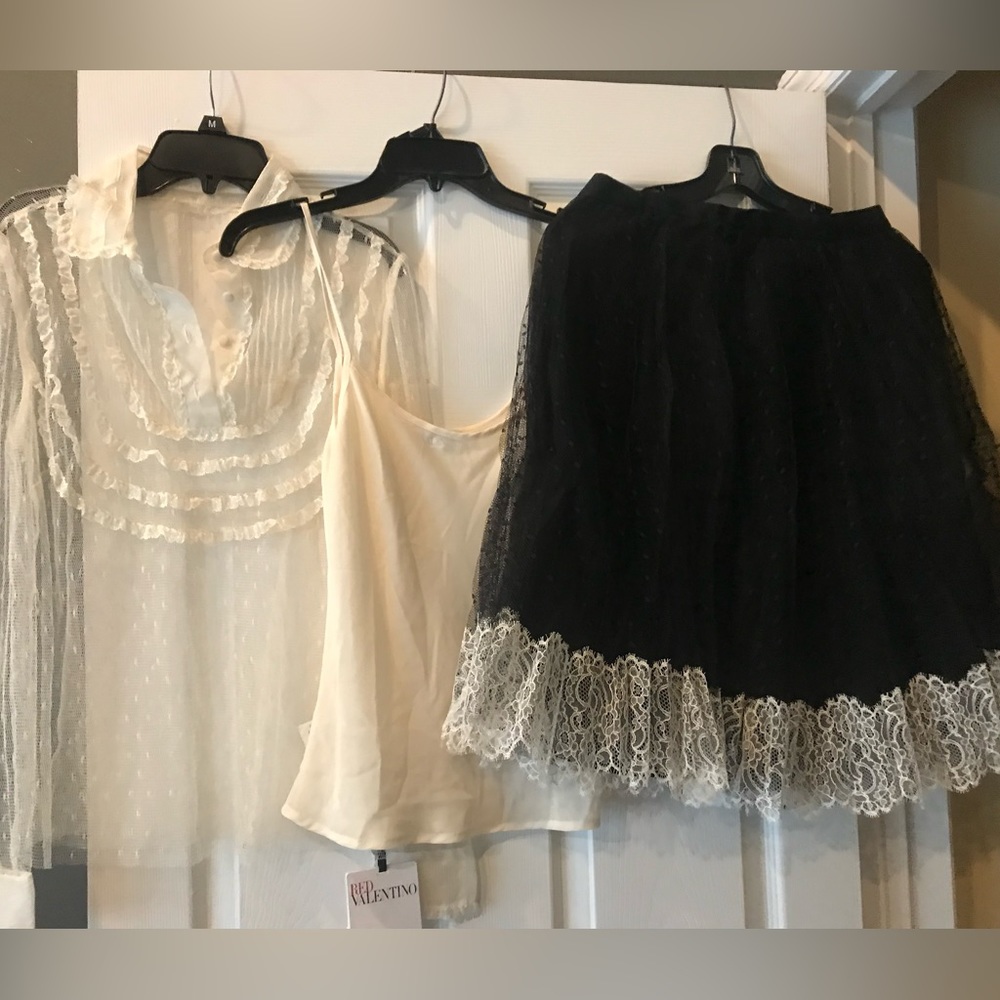 Red Valentino brand new shirt & skirt size 42
